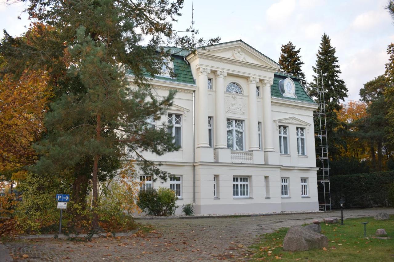 Groß Köris Hotel Seeschloesschen מראה חיצוני תמונה