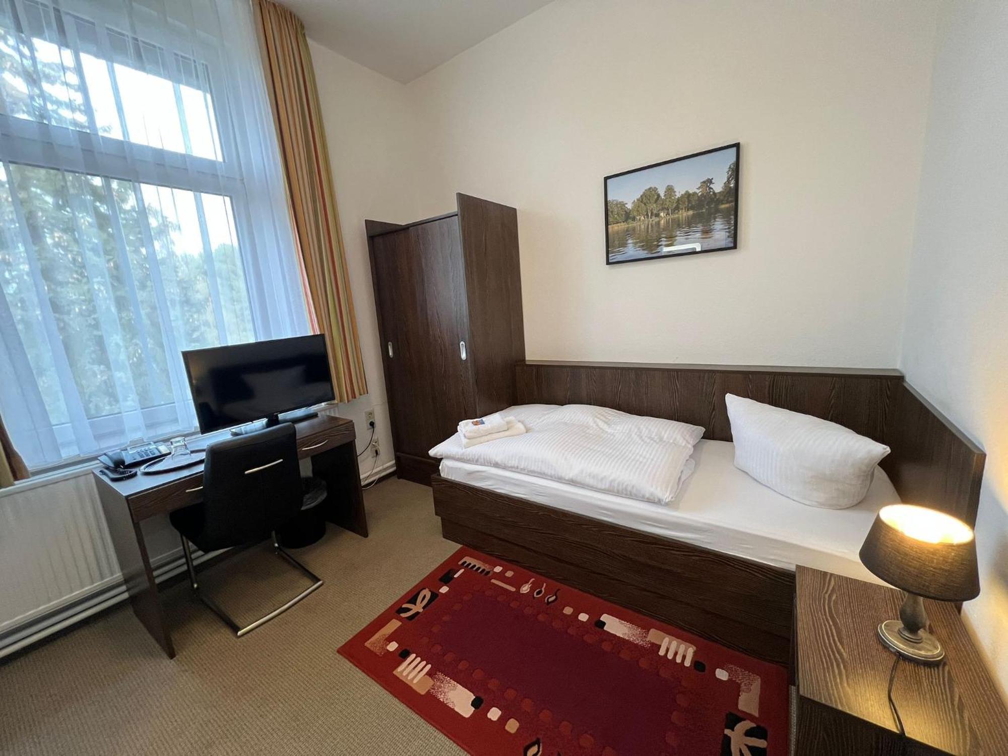 Groß Köris Hotel Seeschloesschen מראה חיצוני תמונה